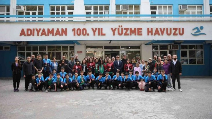 Yüzmede 72 madalya ile büyük başarı
