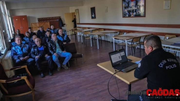 Zabıta'ya sprey eğitimi