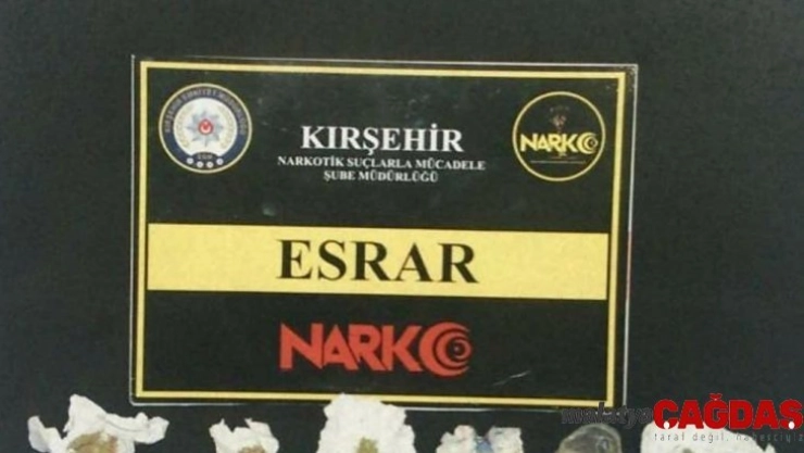 Zehir taciri bir kişi gözaltına alındı