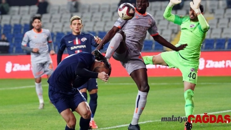 Ziraat Türkiye Kupası: Medipol Başakşehir: 2 - Hekimoğlu Trabzon FK: 0 (Maç sonucu)