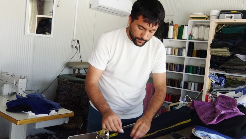 28 Yıllık Terzi Atılmış: 'Altın Bilezik Mesleğimiz Can Çekişiyor'