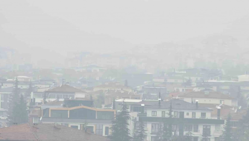 Elazığ'ın yüksek kesimlerinde sis etkili oluyor