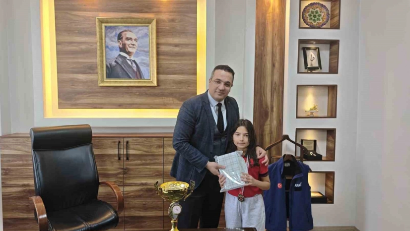 Kaymakam Dalak başarılı sporcu öğrencileri kabul etti