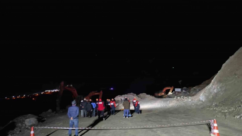 Sivas'ta maden ocağında göçük: 1 işçiyi kurtarma çalışmaları sürüyor