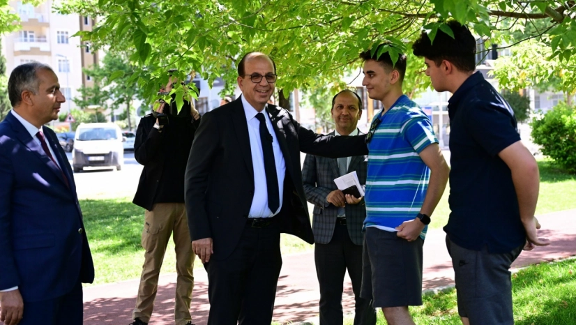 Yeşilyurt'un Yeşil Kimliği Güçleniyor: Parklara Modern Dokunuş