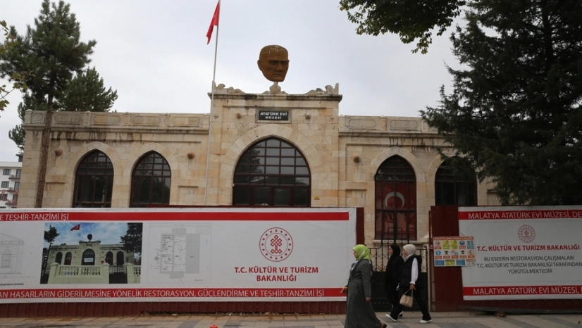 Malatya'da depremlerde hasar gören tescilli kültür varlıklarının restorasyonu sürüyor