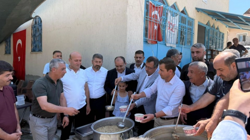 Aşure Bereketi: Fatih Mahallesi'nde Birlik Sofrası Kuruldu
