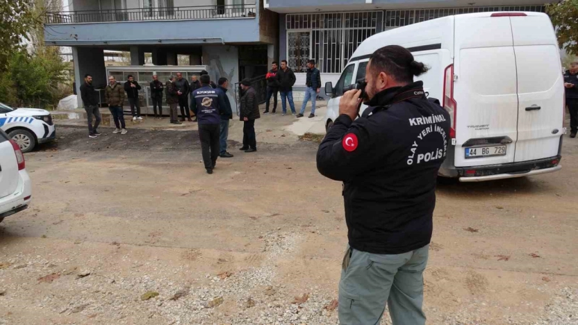 13 yaşındaki çocuk evinde ölü bulundu