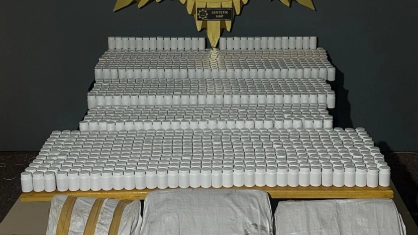 75 bin 376 adet sentetik ecza ele geçirildi