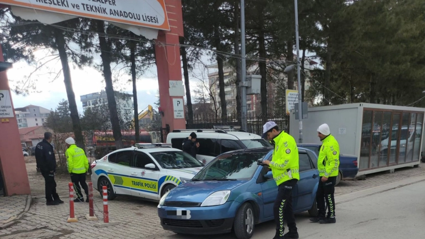 Okul çevrelerinde sıkı denetim