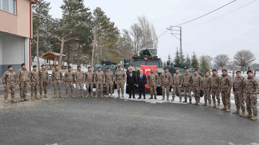 Sivas'ta PÖH timleri dualarla Suriye'ye uğurlandı