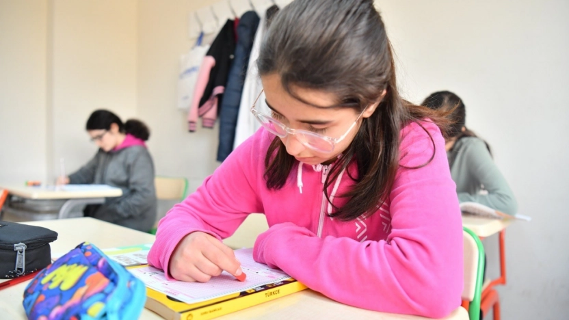 Öğrencilere ücretsiz kurs desteği