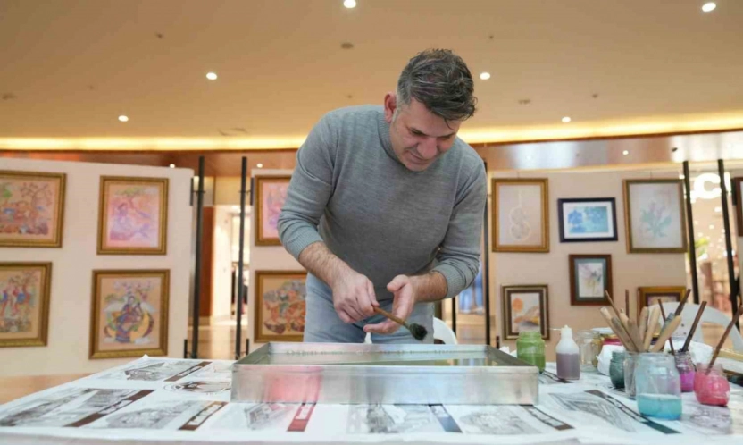 Yıl sonu sergisi: El emeği ürünler AVM'de sergileniyor