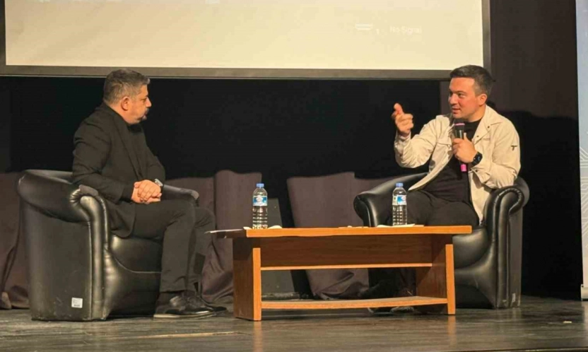 Depremde medyanın sorumluluğu Bilim Kafe'de konuşuldu