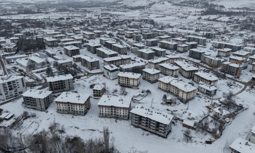 Doğanşehir kar yağışı sonrası beyaza büründü