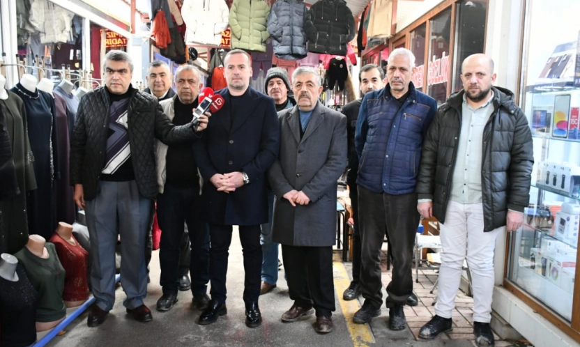 Karademir: 'Esnaf Konteynerde, Çarşı Teslim Edilmedi Mücbir Sebep Kaldırılamaz'