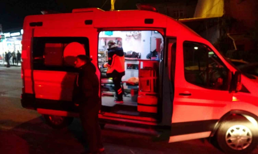 Dur ihtarına uymayan motosikletli kaza yaptı