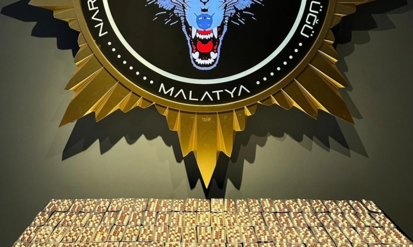 3 bin 644 sentetik ecza ele geçirildi: 3 tutuklama