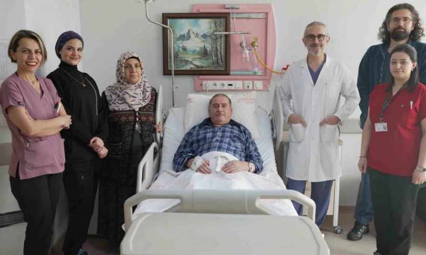 Aort yırtığı kapalı yöntemle onarıldı