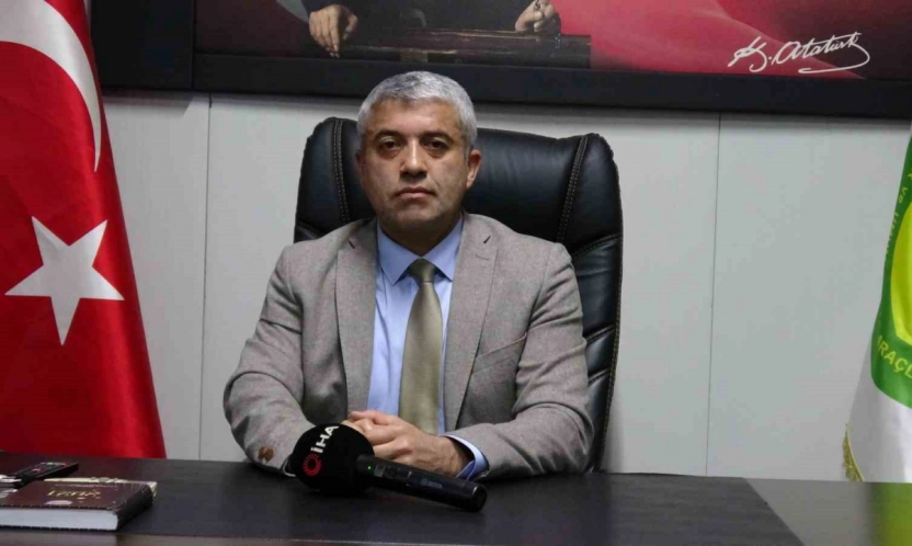 Malatya'da buzlanma servis araçlarını da vurdu