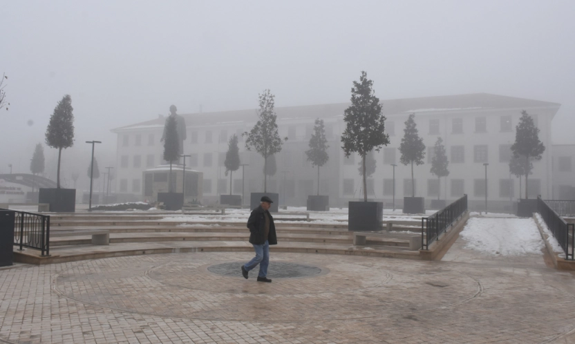 Malatya'da etkili sis trafiği yavaşlattı
