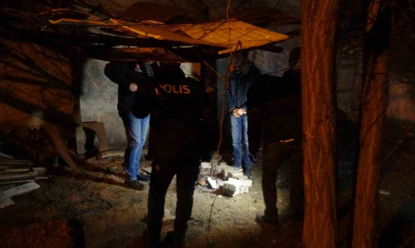 Zehirlenme şüphesiyle hastaneye kaldırılan şahıs hayatını kaybetti