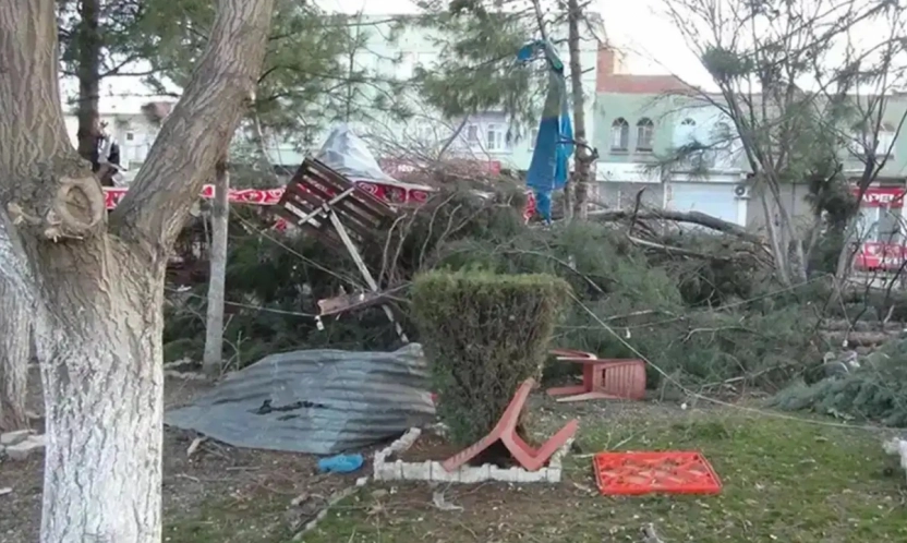 Marmara ve Kuzey Ege'de Kuvvetli Rüzgar Uyarısı