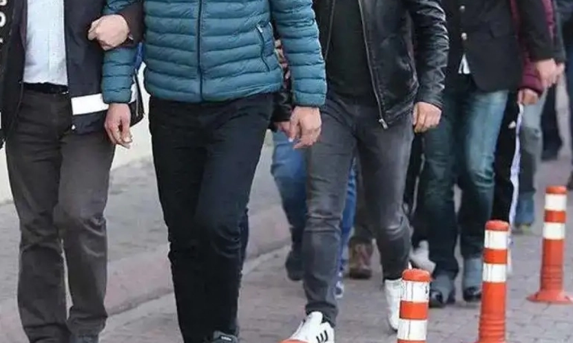 Uyuşturucu şebekelerine büyük darbe: 23 ilde 521 gözaltı, milyonlarca hap ele geçirildi