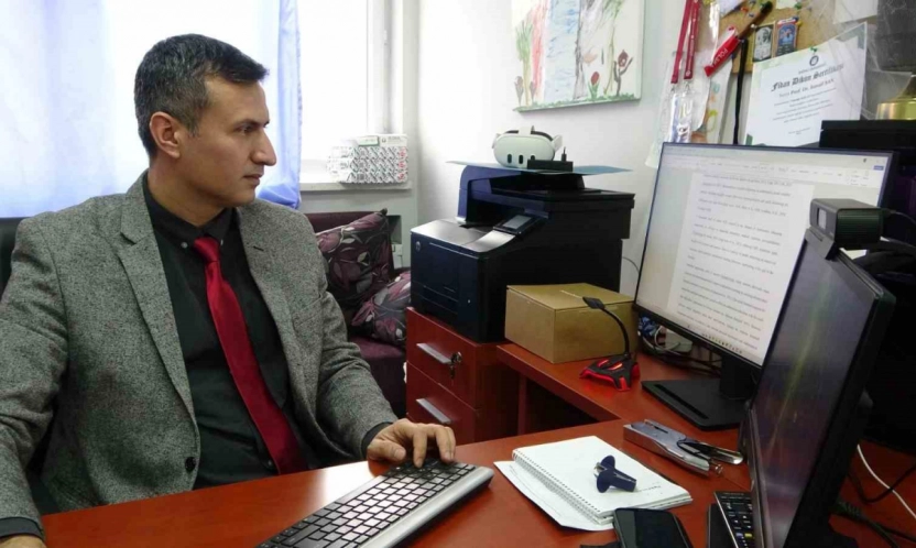 Uzmanından yapay zeka uyarısı: 'Evcilleştirmezsek aileyi yıkar'