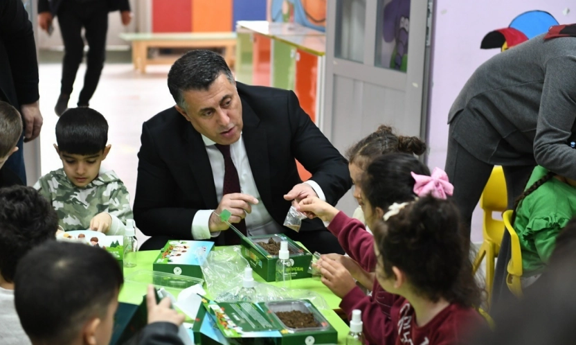 Yeşilyurt Belediyesi, miniklere tarım sevgisi aşılıyor!