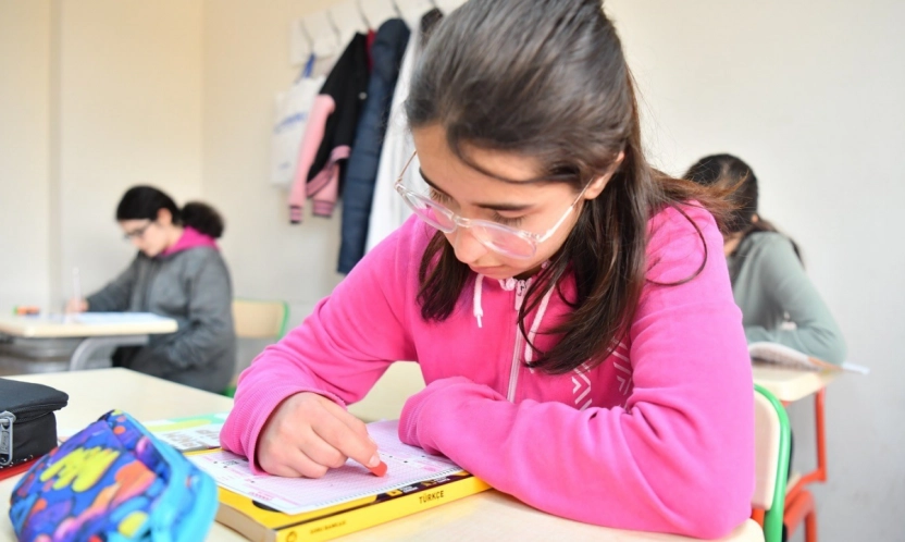 Öğrencilere ücretsiz kurs desteği