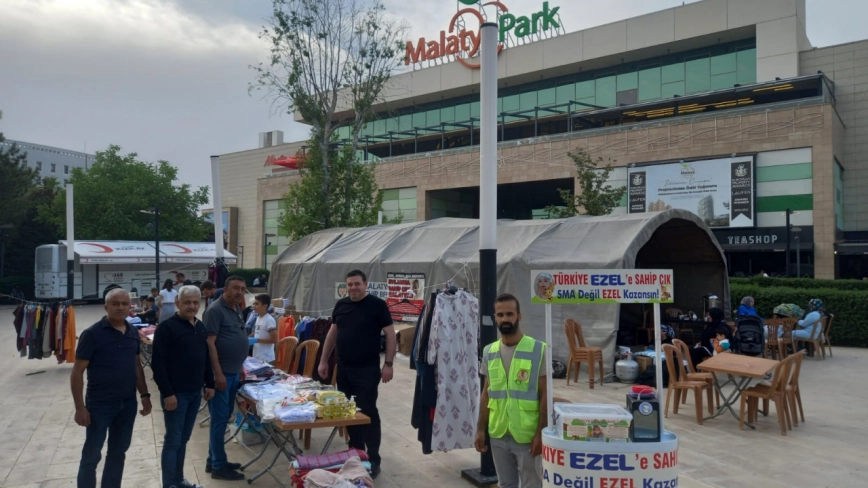SMA Hastası Ezel Bebek’e Yardım için Malatya Park AVM Önünde Kermes